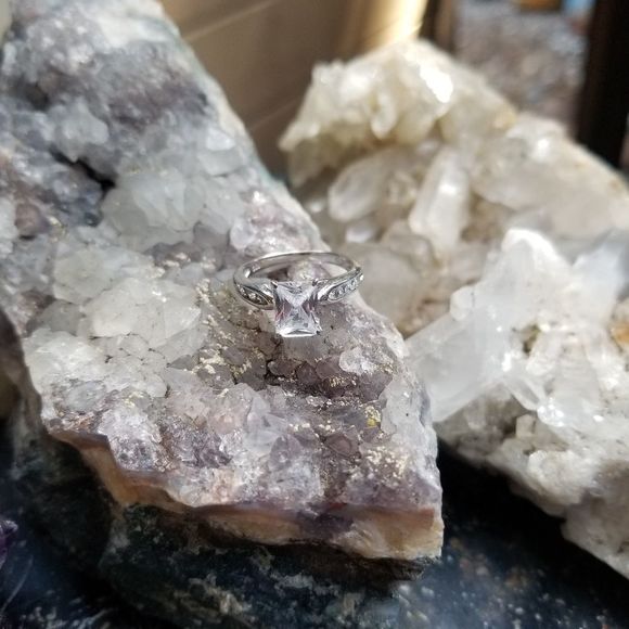 Cubic Zirconia and 925 Ring Size 6 - Picture 2 of 4